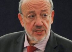 LOUIS MICHEL N&rsquo;EST PAS LA VOIX DE LA RDC : POURQUOI SES PROPOS NE MÉRITENT AUCUNE CRÉDIBILITÉ